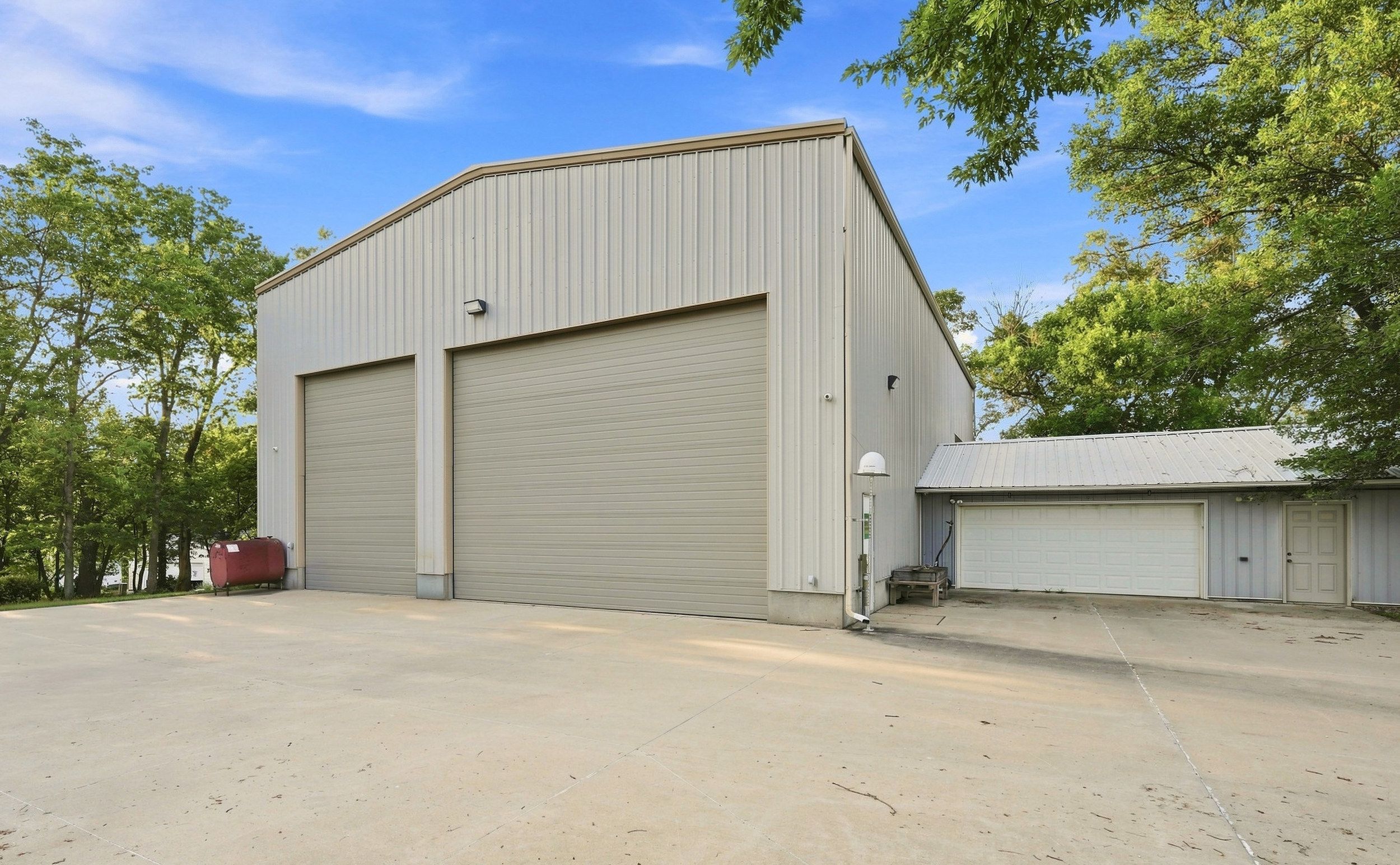 Listing Photo: 2960 160th St 0045-
